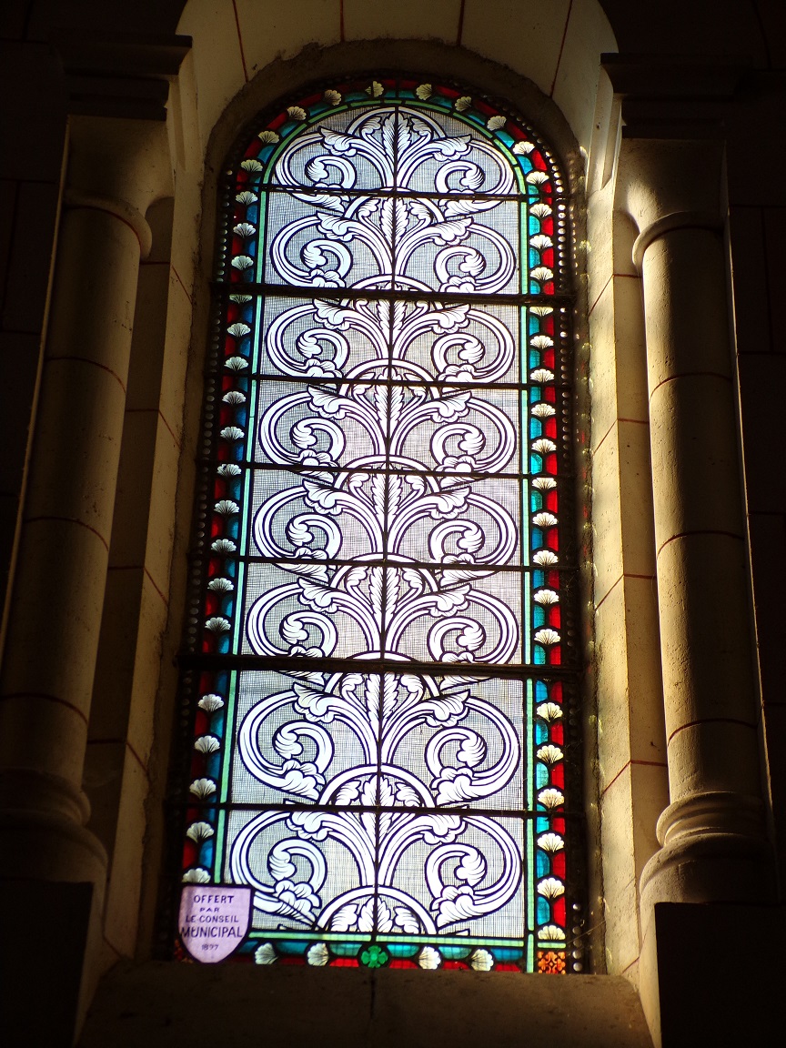 Sainte-Sévère - L'église Saint Augustin - Le vitrail 'Offert par le conseil municipal 1897' (23 juillet 2018)