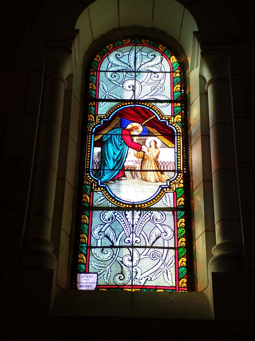 Sainte-Sévère - L'église Saint Augustin - Le vitrail 'F. Lagrange offert par M Paul et Mme Camille MEGRIER' (23 juillet 2018)