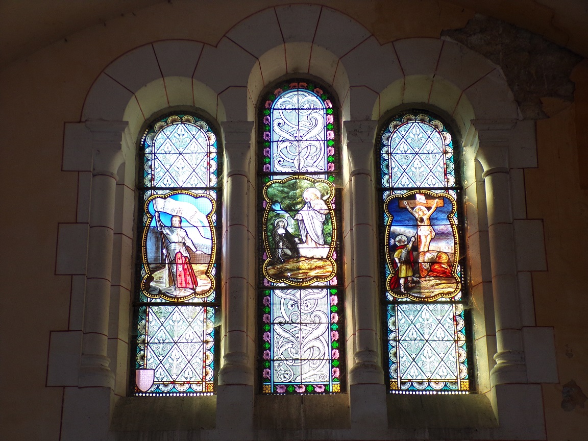 Sainte-Sévère - L'église Saint Augustin - Les vitraux 'F. Lagrange' (23 juillet 2018)