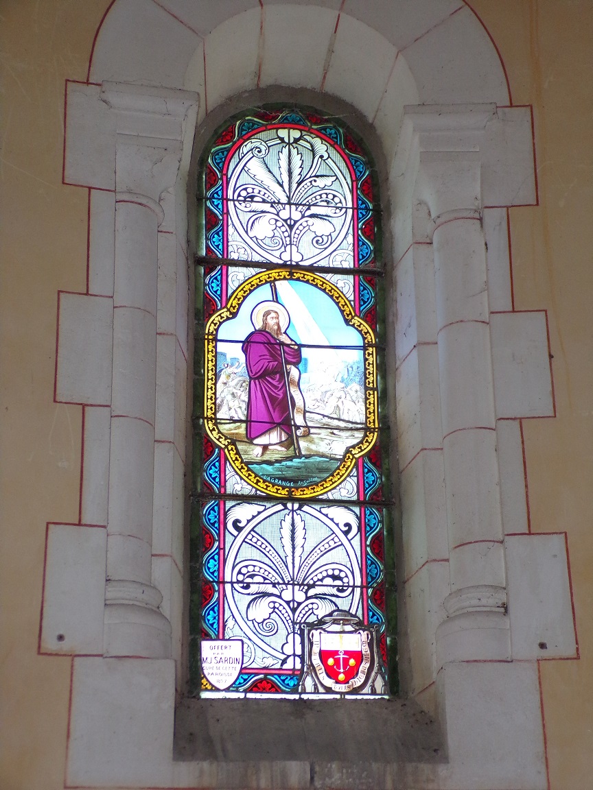 Sainte-Sévère - L'église Saint Augustin - Le vitrail 'F. Lagrange offert par MJ SARDIN' (23 juillet 2018)