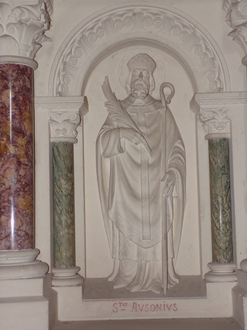 Sainte-Sévère - L'église Saint Augustin - L'autel (23 juillet 2018)