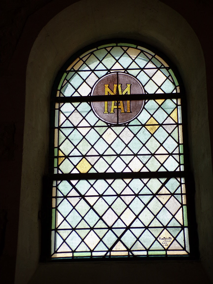 Salignac-sur-Charente - L'église Saint-Louis - Un vitrail (27 juin 2018)