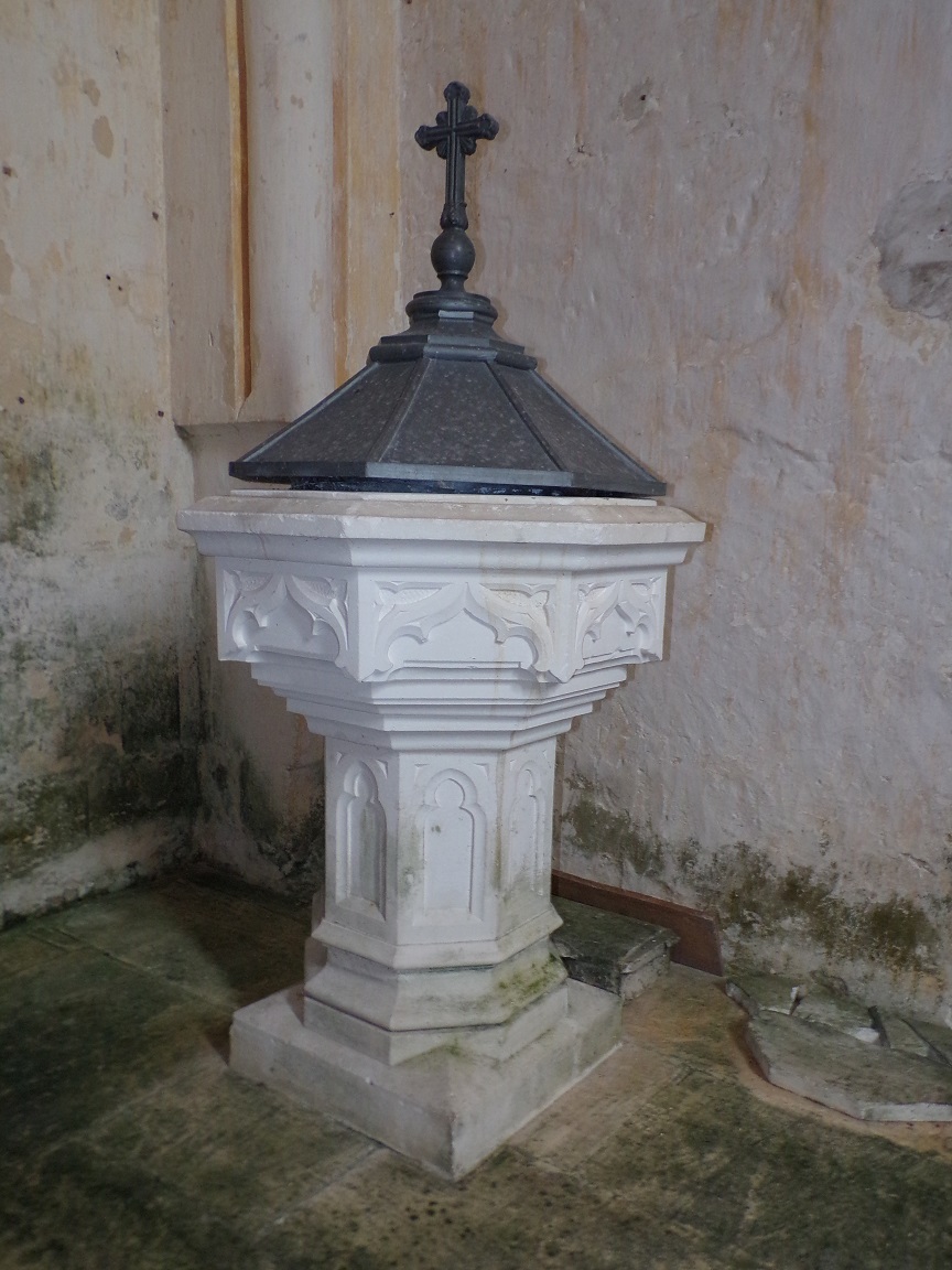 Verrières - L'église Saint-Palais - Fonts baptismaux (7 mai 2018)