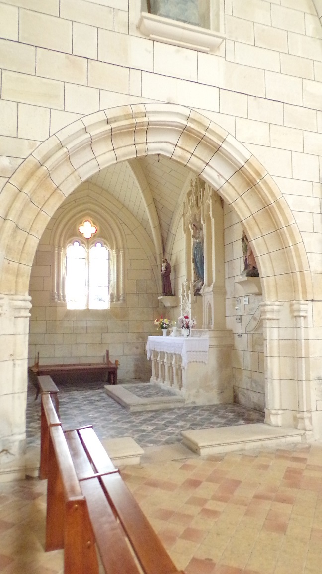 Angeac-Charente - L'église Saint-Pierre - Une chapelle (5 mai 2018)