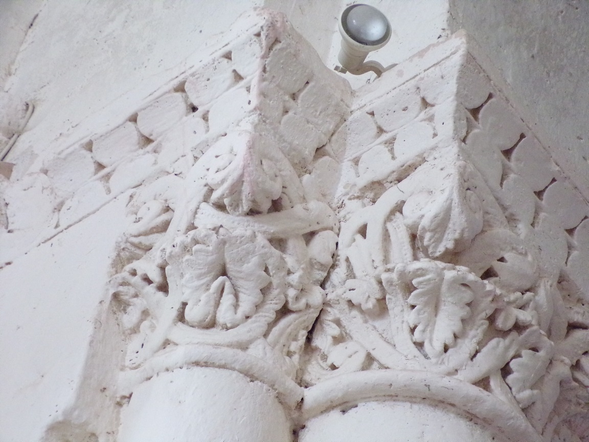 Brie-sous-Matha - L'église Saint-Pierre - Un modillon (13 août 2018)