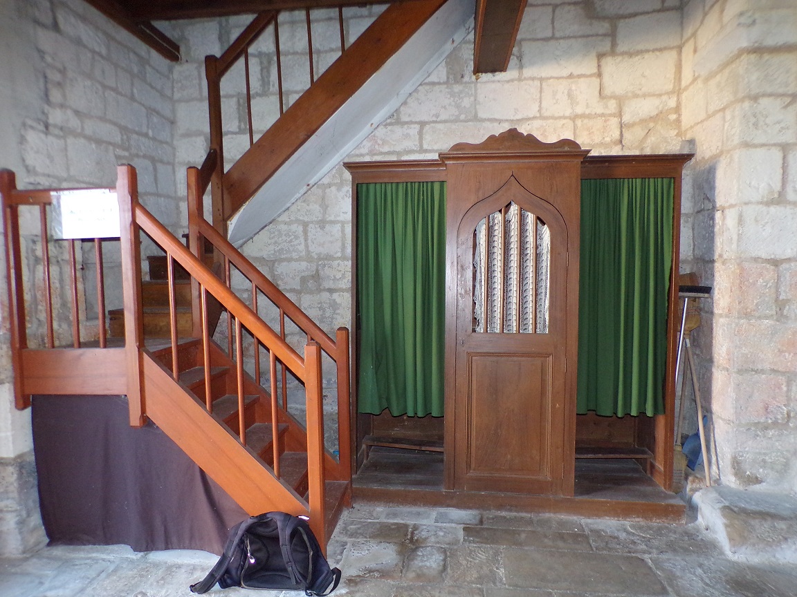 Houlette - L'église Saint Martin - Le confessionnal (20 août 2018)