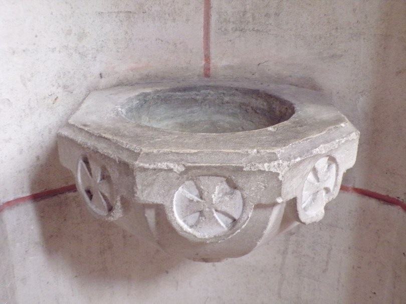 Église Saint-Martin, du Sacré-Coeur - Un bénitier (19 mars 2021)