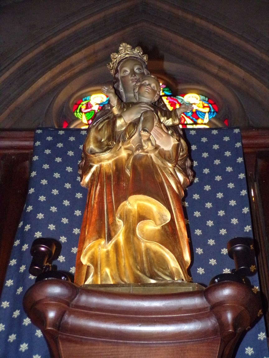 rue Aristide Briand - L'église Saint-Léger - La Vierge et l'Enfant (25 février 2021)