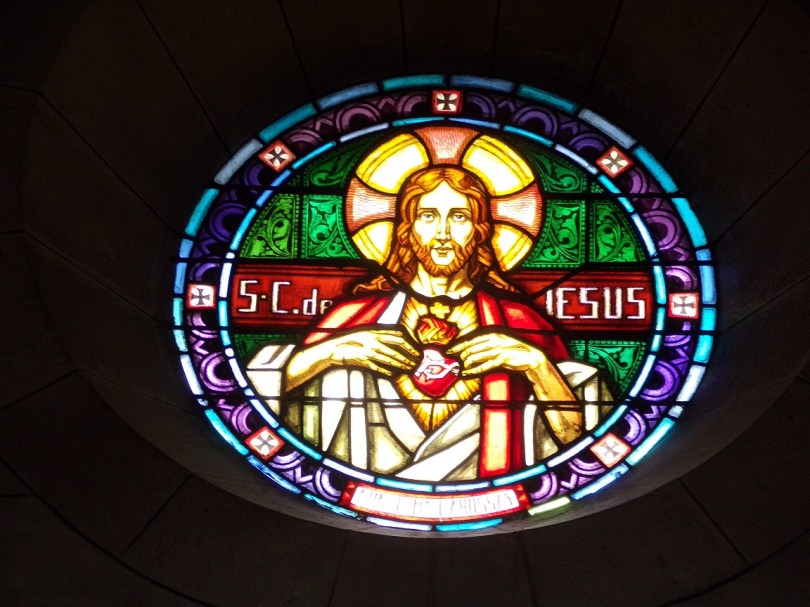 Eglise Saint Antoine – Le vitrail 'Sacré Coeur de Jésus' (19 mars 2021)