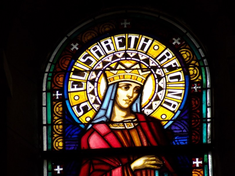 Eglise Saint Antoine – Le vitrail 'Ste Elisabeth reine' (19 mars 2021)