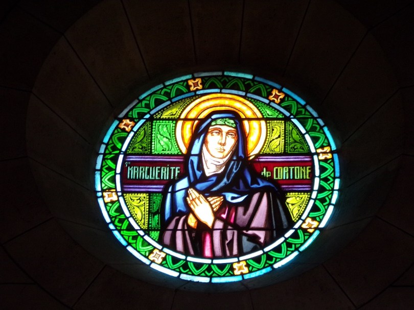 Eglise Saint Antoine – Le vitrail 'Ste Marguerite de Cortone' (19 mars 2021)