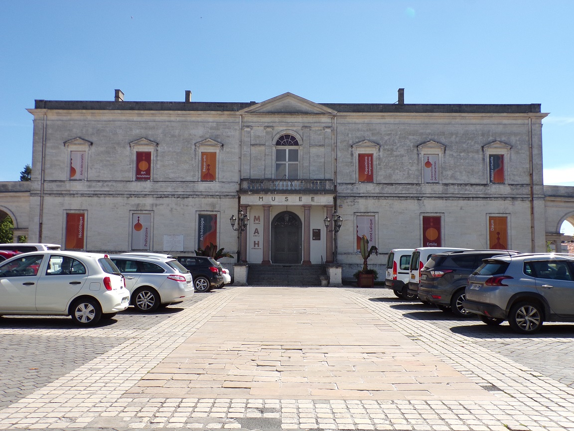 Boulevard Denfert-Rochereau - Le Musée (10 juin 2021)