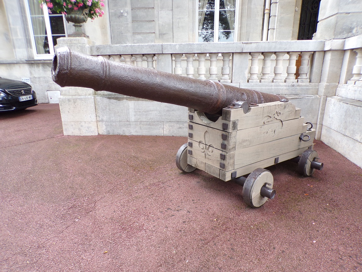 Canons offerts par Louis XVI (3 août 2021)