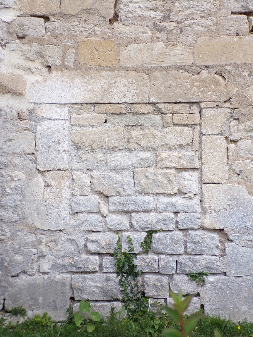 Une porte latérale gauche cloisonnée (30 août 2021)