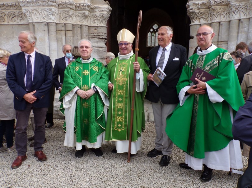 Guillaume de Jarnac, Mgr Franscesco Follo, Mgr Hervé Gosselin, Serge Arrou et le père Pierre-Marie Robert (19 septembre 2021)