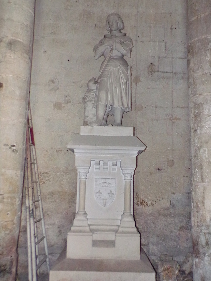L'église Saint-Léger - Sous le clocher (22 mai 2022)