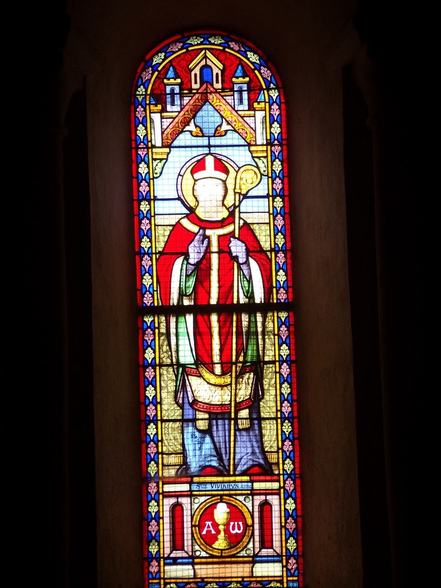 L’église Saint-Vivien – Le vitrail ‘St Vivien’ (5 juin 2022)