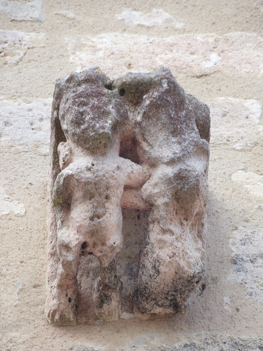 L'église Saint-Pierre - Un modillon (9 juin 2022)