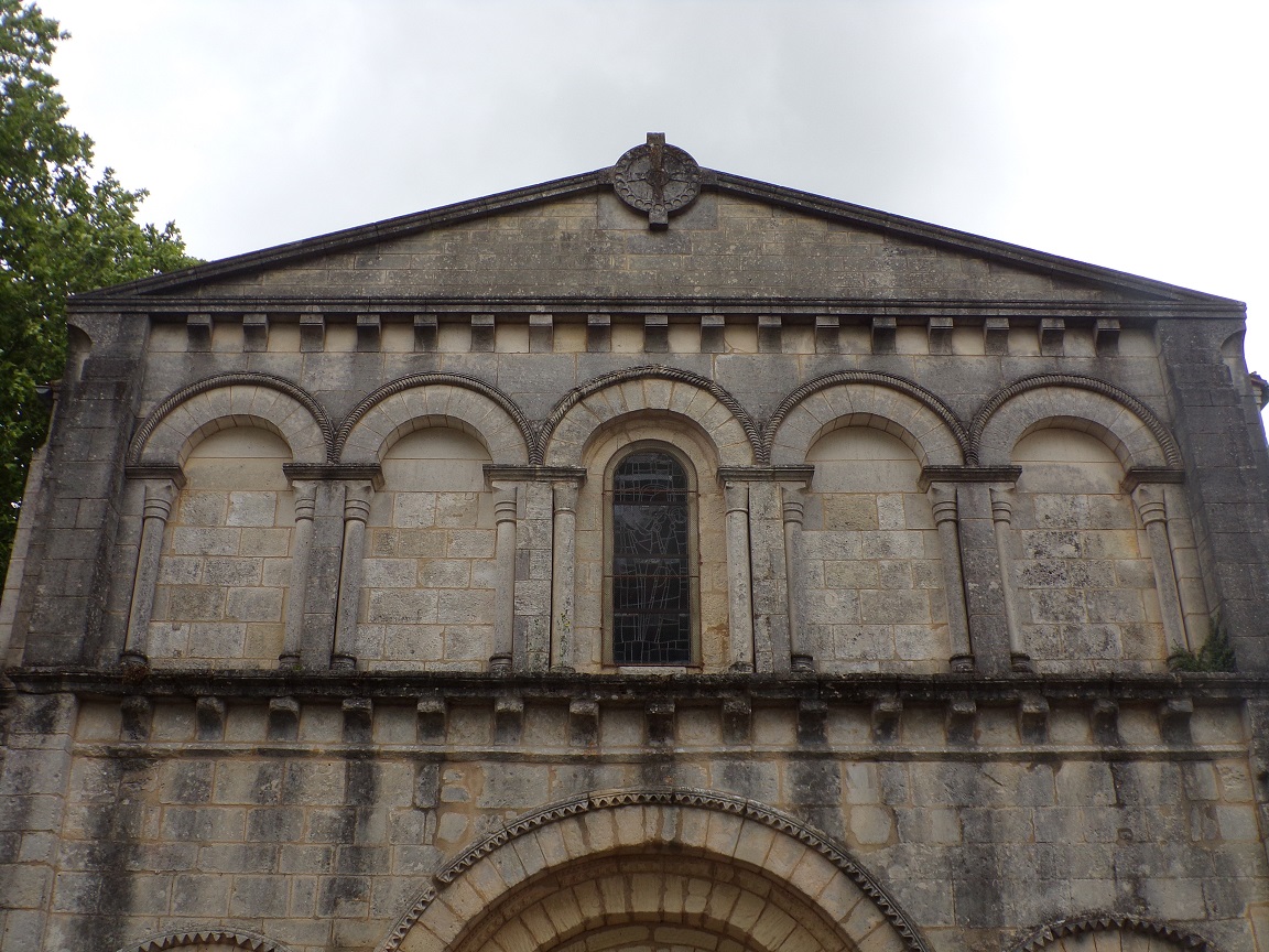 L’église Saint Sulpice - La façade (9 juin 2022)