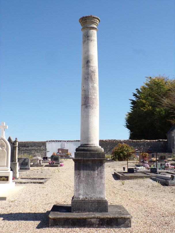 Brie-sous-Matha - La Croix de Cimetière (12 septembre 2021)