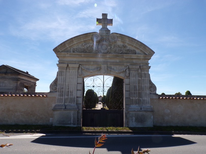 Cimetière - Entrée (9 février 2023)