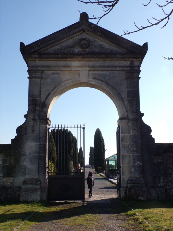 Cimetière du Breuil - Entrée (9 février 2023)