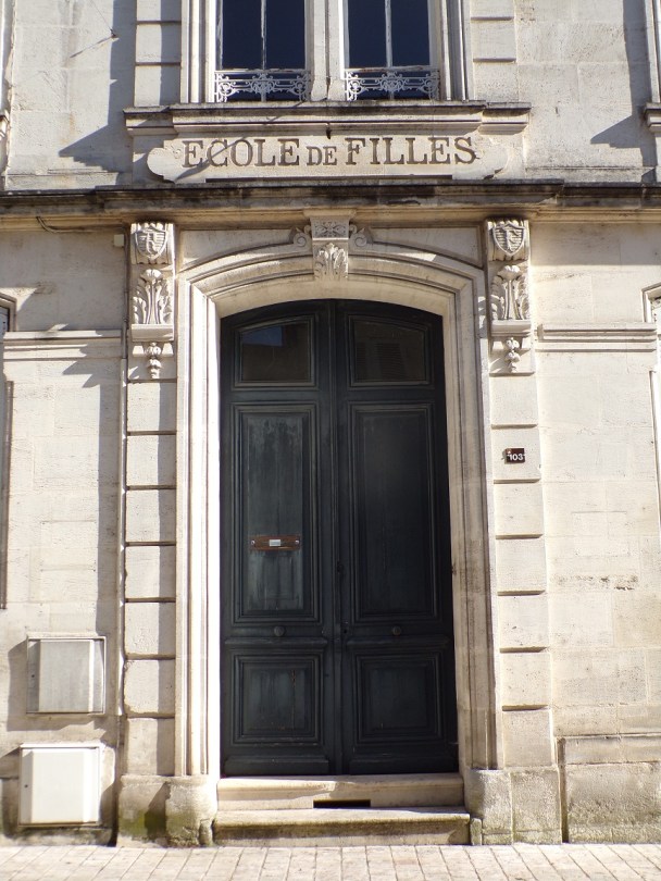 École primaire de filles du Centre, 103 rue Aristide Briand (15 février 2023)