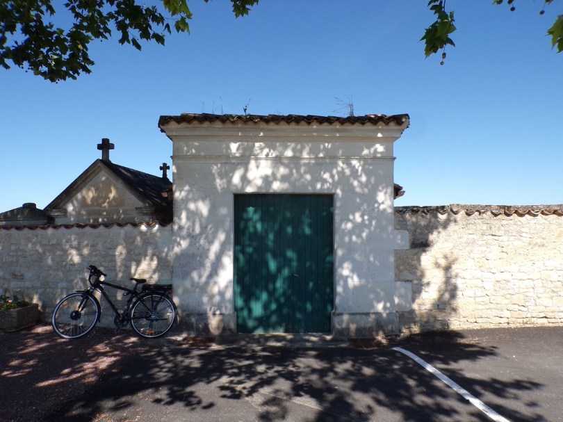 Réparsac - L'entrée du cimetière (27 mai 2020)
