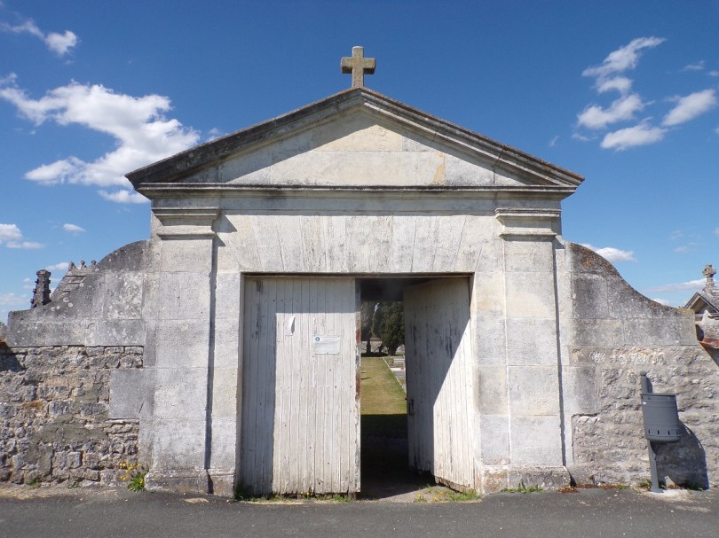 Brives-sur-Charente – L'entrée du Cimetière (19 avril 2023)