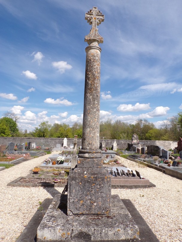 Rouffiac - La Croix de Cimetière (19 avril 2023)
