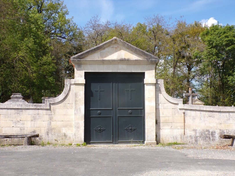Rouffiac - L'entrée du Cimetière (19 avril 2023)
