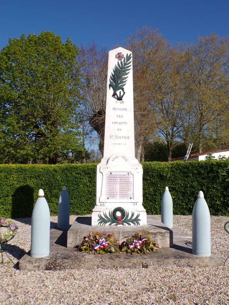 Saint-Sulpice-de-Cognac - Le Monument aux Morts (20 avril 2023)