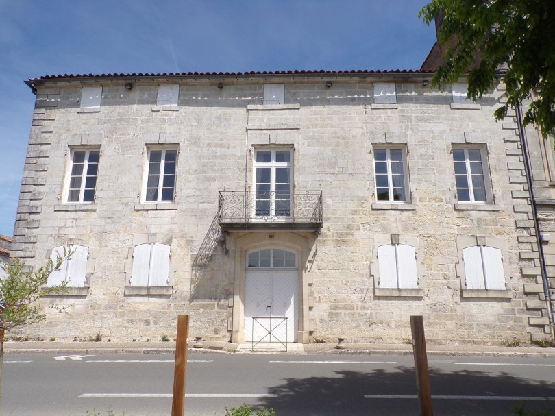 Jarnac - 14 quai de l'Orangerie - Maison (3 mai 2023)