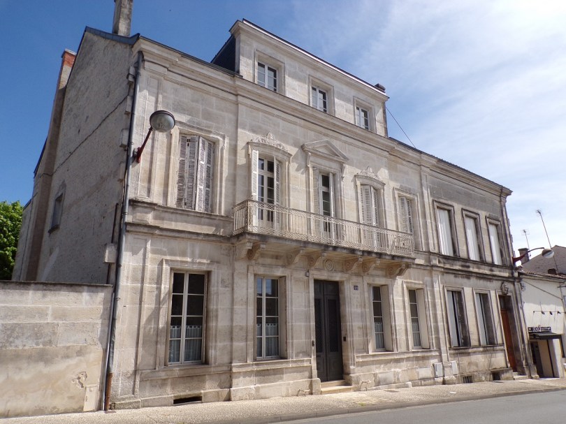 Jarnac - 22 rue de Condé - Maison Delamain (3 mai 2023)