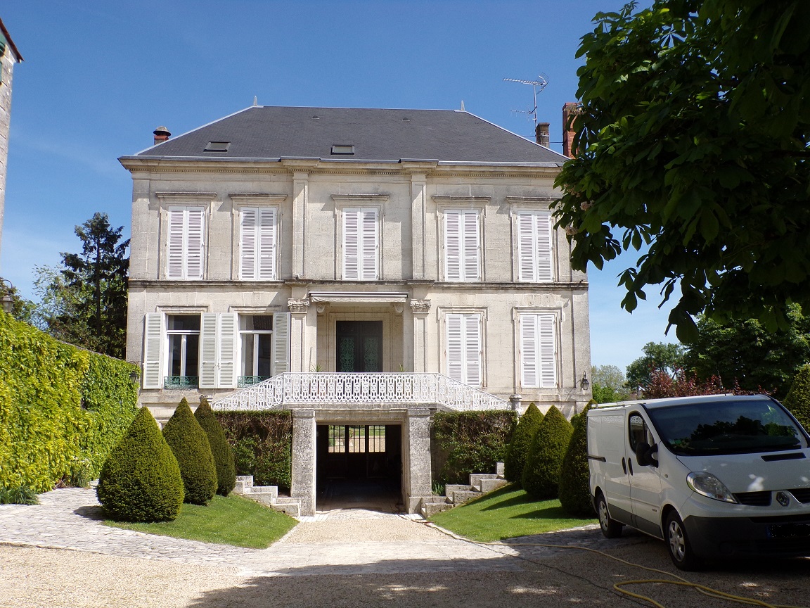 Jarnac - 26 rue de Condé - Hôtel (3 mai 2023)