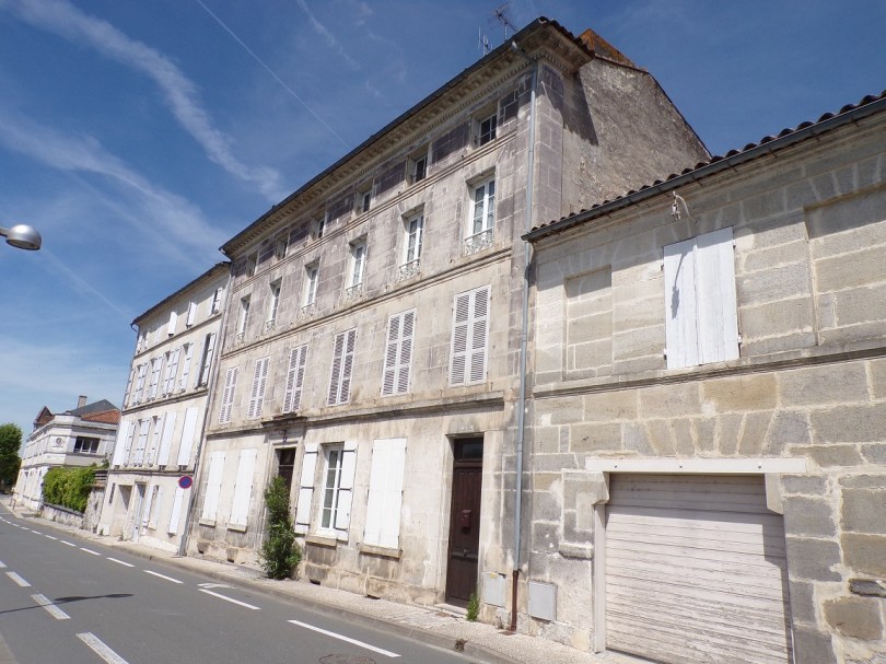 Jarnac - 4 quai de l'Orangerie - Maison (3 mai 2023)