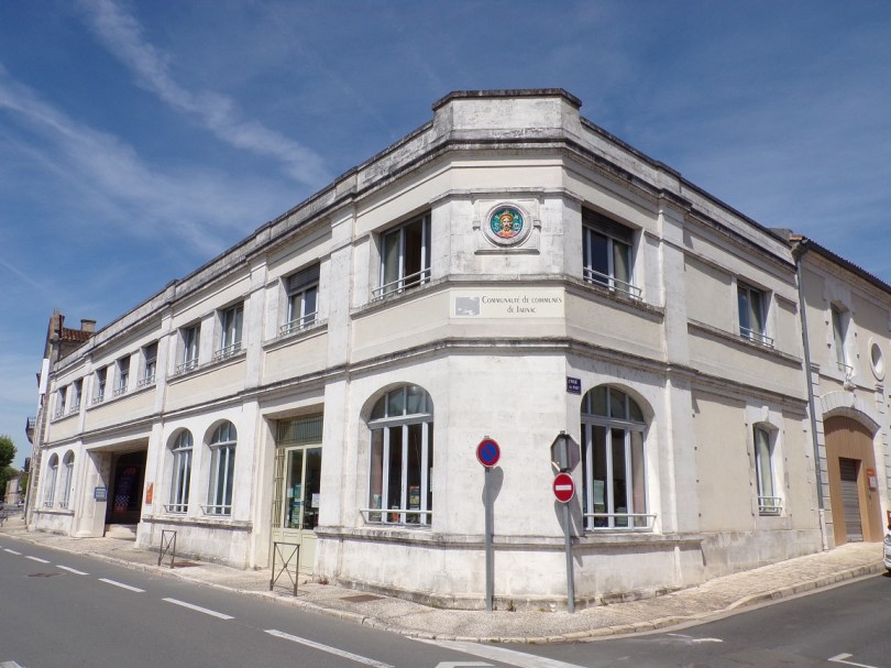 Jarnac - 7 quai de l'Orangerie - Chai (3 mai 2023)