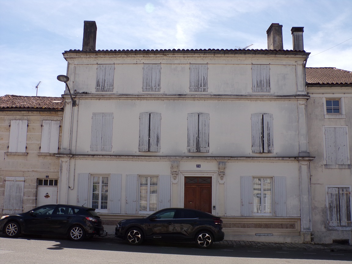Jarnac - 73 place Morichon - Maison (3 mai 2023)