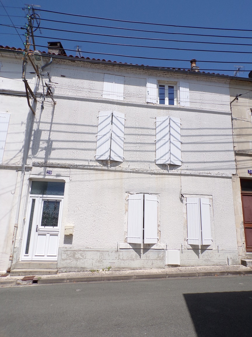 Jarnac - rue Maurice Laporte Bisquit 29 - Maison (16 mai 2023)