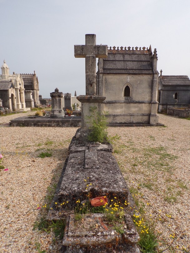 Genté - La Croix de cimetière (27 juin 2023)