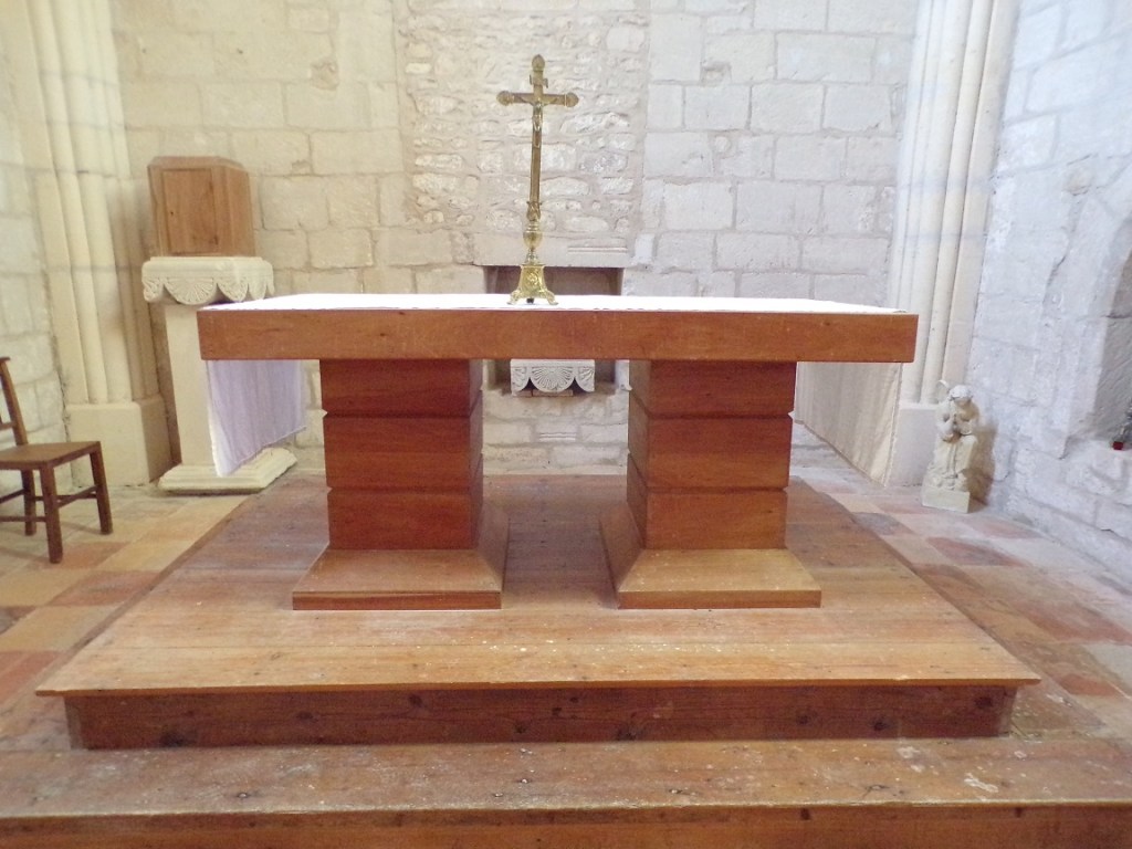 Mons - L’église Saint-Séverin - L'autel (5 juin 2023)