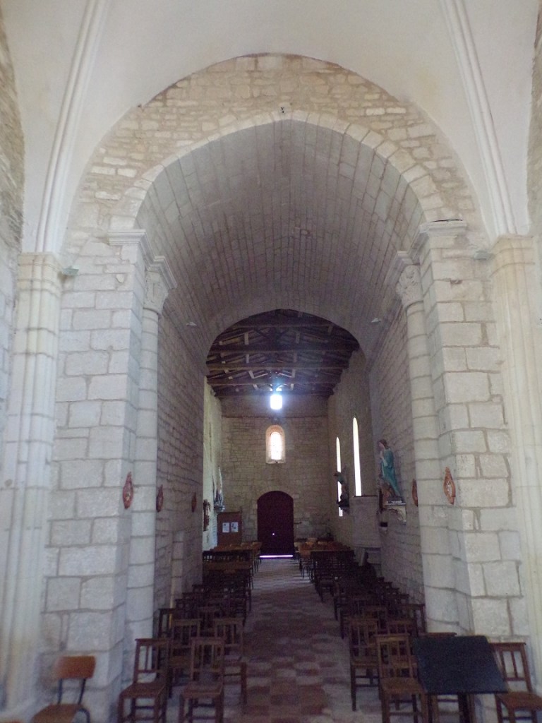 Mons - L’église Saint-Séverin - Vue de l'autel (5 juin 2023)