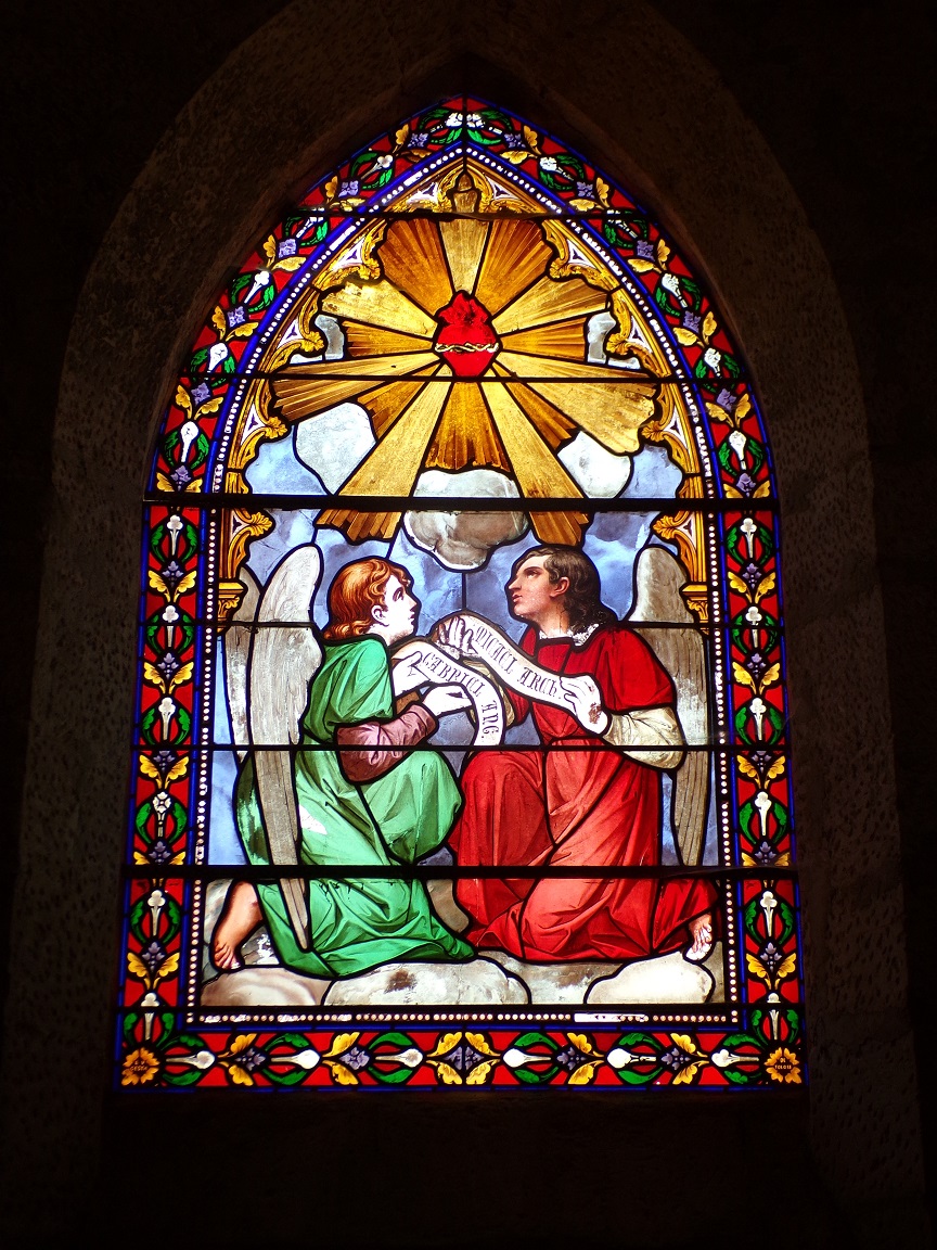 Neuvicq-le-Château – L’église Saint-Martin – Le vitrail ‘Sainte Gabrielle, Saint Michel’ (14 juin 2023)