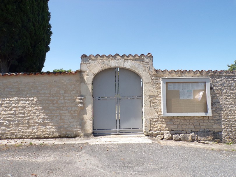 Plaizac - L'entrée du cimetière (24 juin 2023)