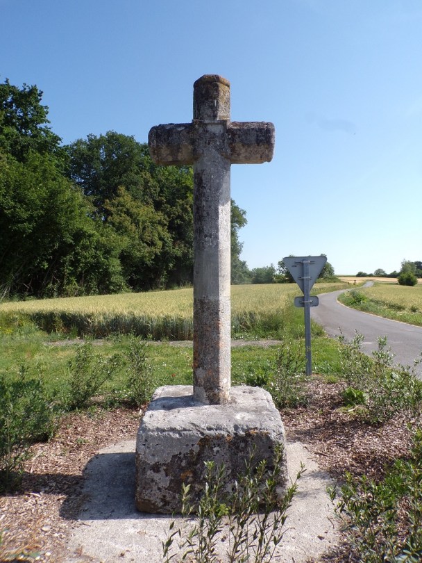 Salles d'Angles - Croix de Mission (7 juin 2023)