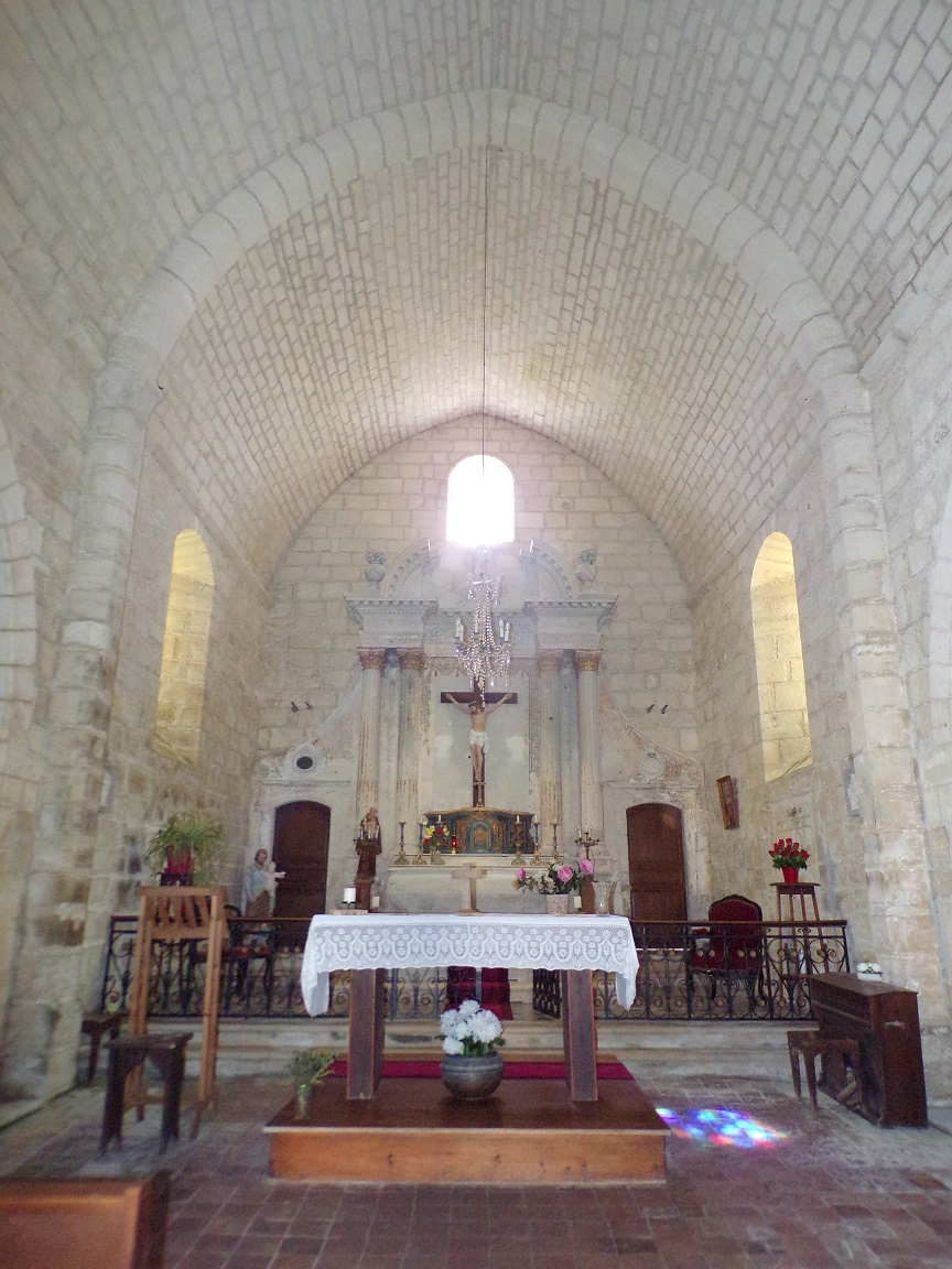 Sonneville – L’église Saint-Pierre – Le Choeur (17 juin 2023)