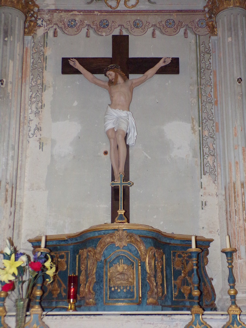 Sonneville – L’église Saint-Pierre – Le Christ et le tabernacle (17 juin 2023)
