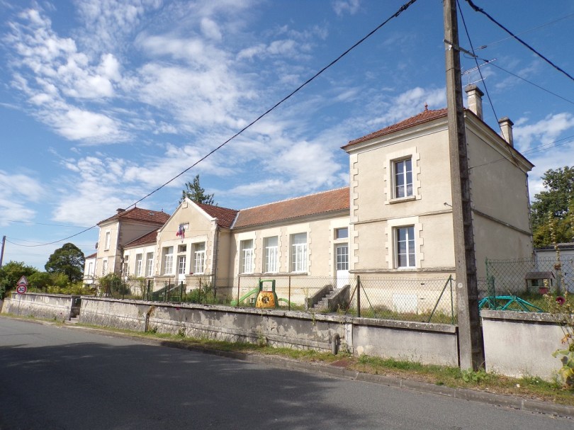 Lignières-Sonneville - Ancienne Mairie (19 août 2023)