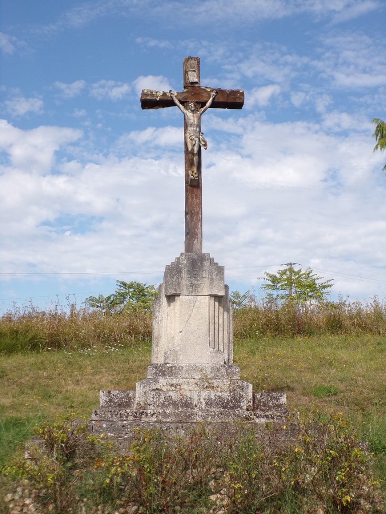 Lignières-Sonneville - Croix de Mission datée '1947' (19 août 2023)
