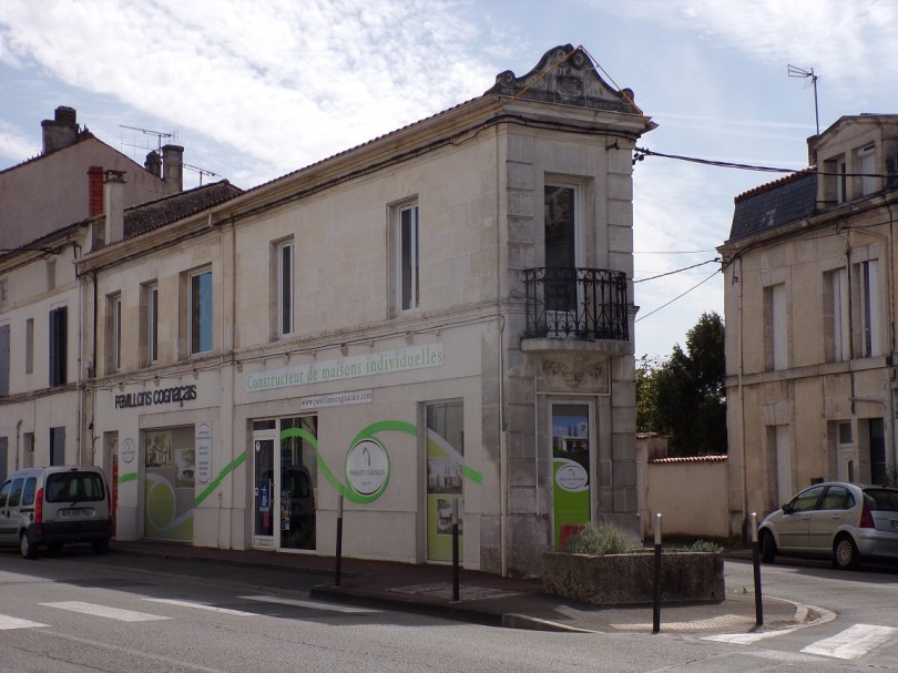 128 avenue Victor Hugo - Maison datée '1909' (8 septembre 2023)